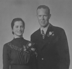 1943.06 - Olaug og Erling  - Bryllupsbilde - II